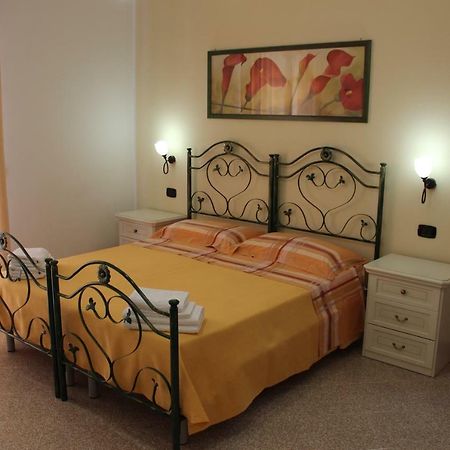 B&B La Rondine Santa Domenica Talao Екстер'єр фото